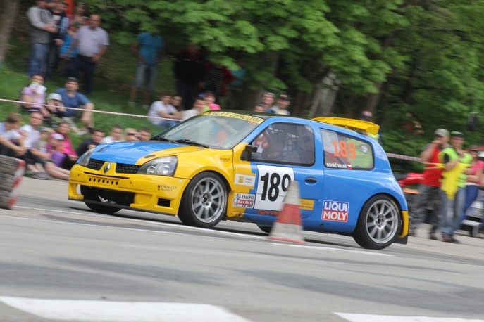 07-milan-bohac-ranault-clio-s2000.jpg