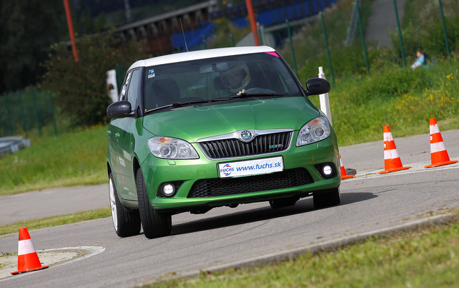 117-az-pneu-autoslalom-fuchs-2010-1.jpg