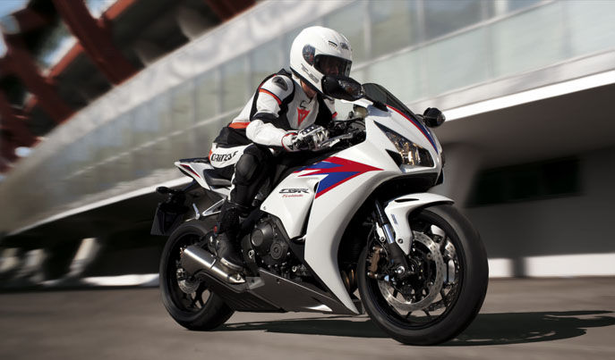 15892-the-new-honda-cbr1000rr-fireblade.jpg