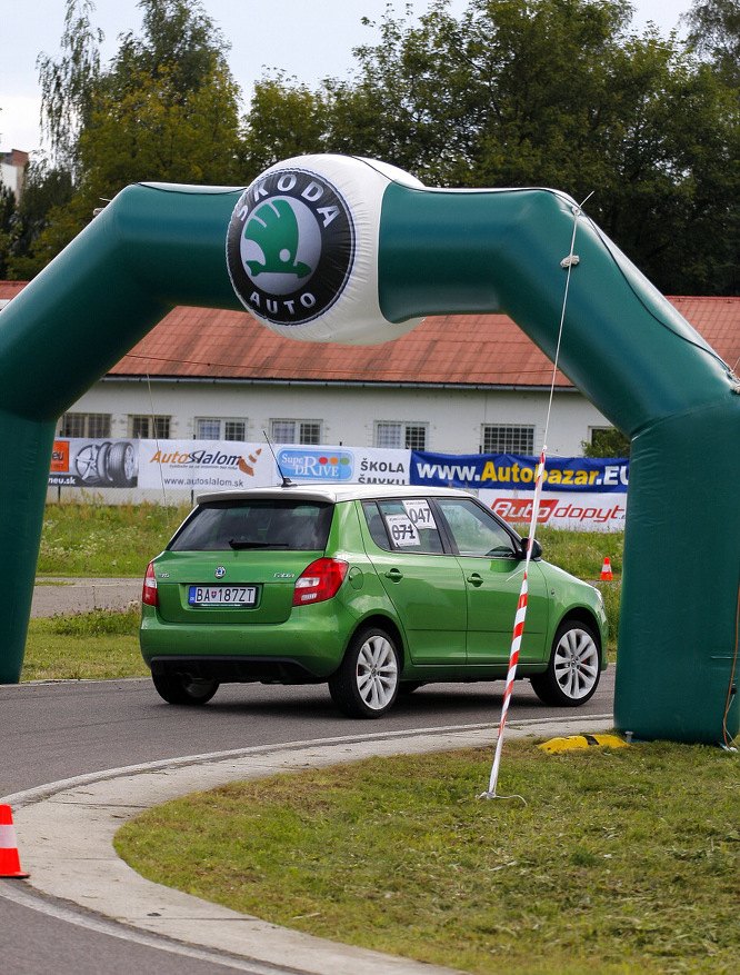 159-az-pneu-autoslalom-fuchs-2010-1.jpg