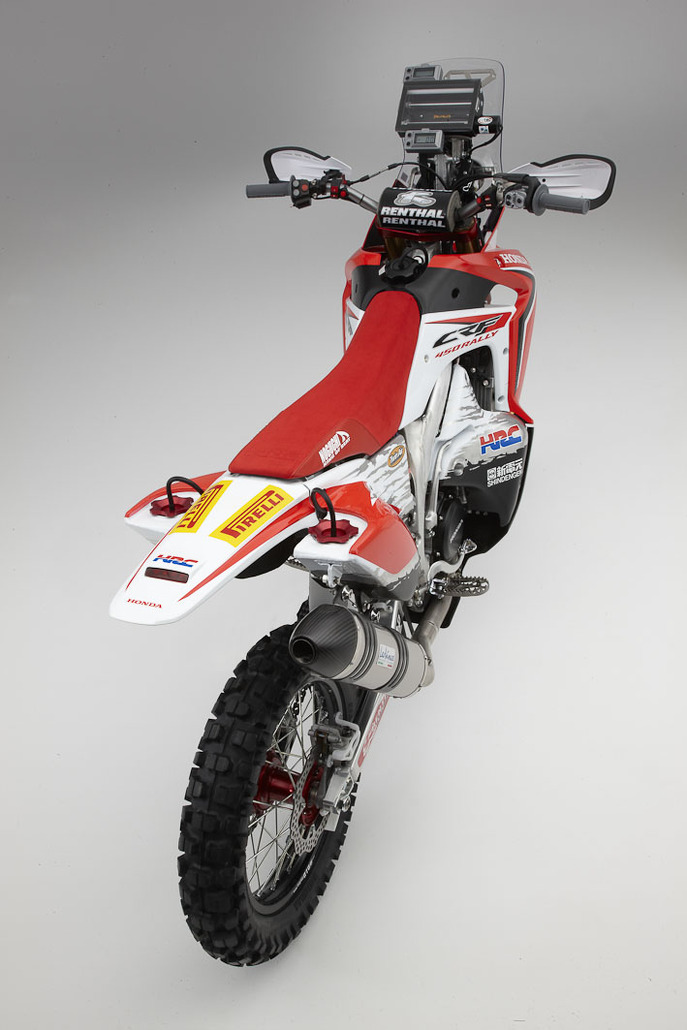 17898-first-showing-for-honda-s-dakar-challenger.jpg