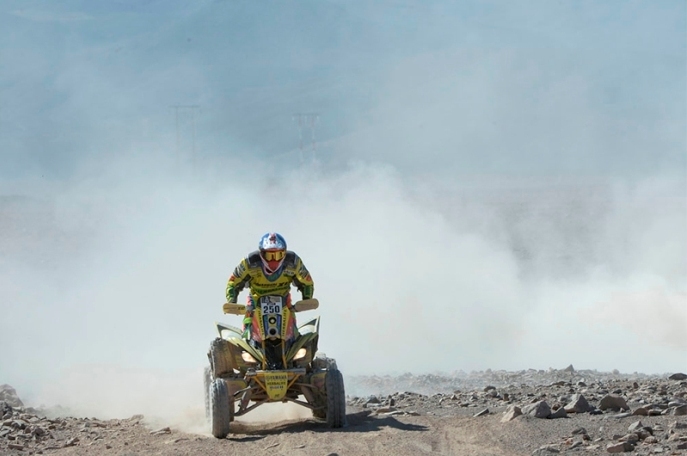 Obhajca minuloročného prvenstva medzi štvorkolkami Ignacio Casale (Yamaha Raptor 700) si zatiaľ stráži druhé miesto;www.dakar.com