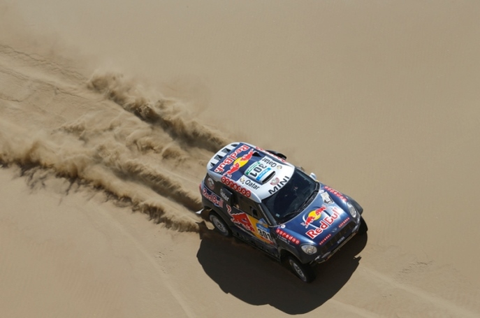 Najrýchlejší automobil prvej polovice 37. ročníka Rallye Dakar: Mini katarsko-francúzskeho dua Nasser Al-Attiyah/Matthieu Baumel;www.dakar.com