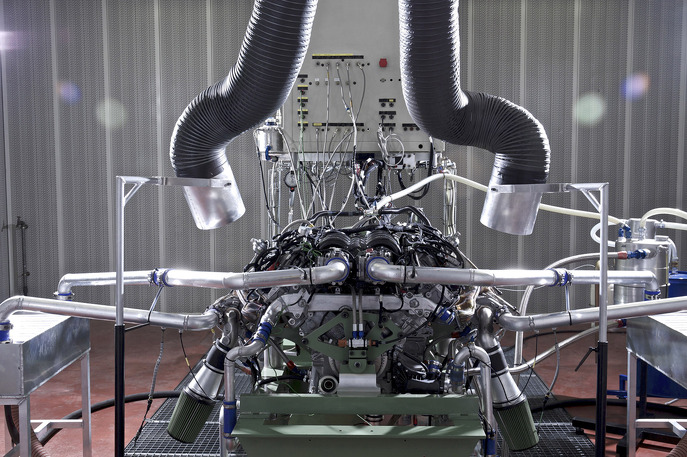 71889-2bentley-gt3-engine.jpg