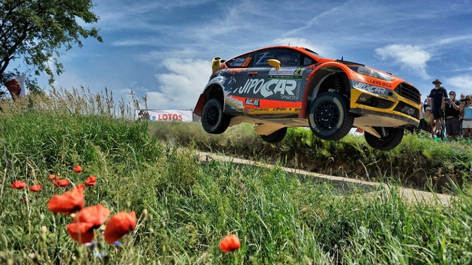 8333-prokop-car-fly-porland-2015-778-896x504.jpg