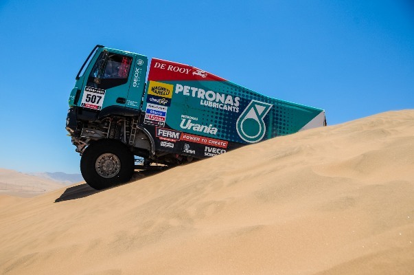 Talian Biasion doviedol svoje Iveco Trakker Evo II do cieľa na konečnej 13. pozícii;