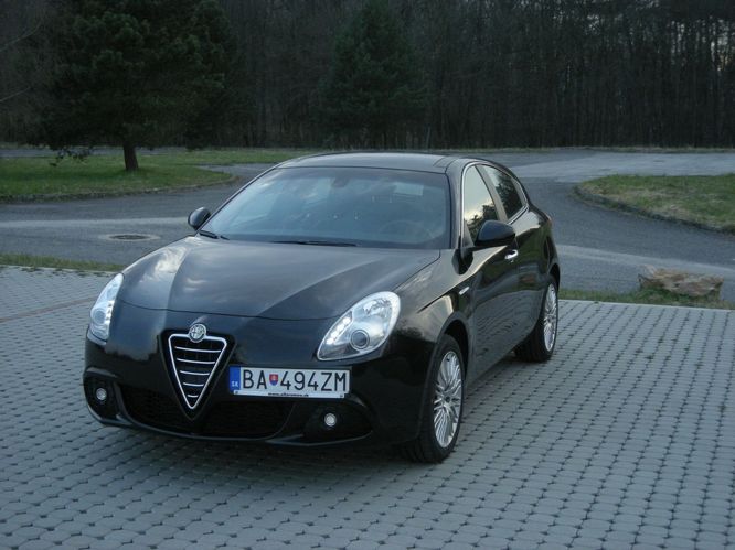 alfa-giulietta-d4526g.jpg