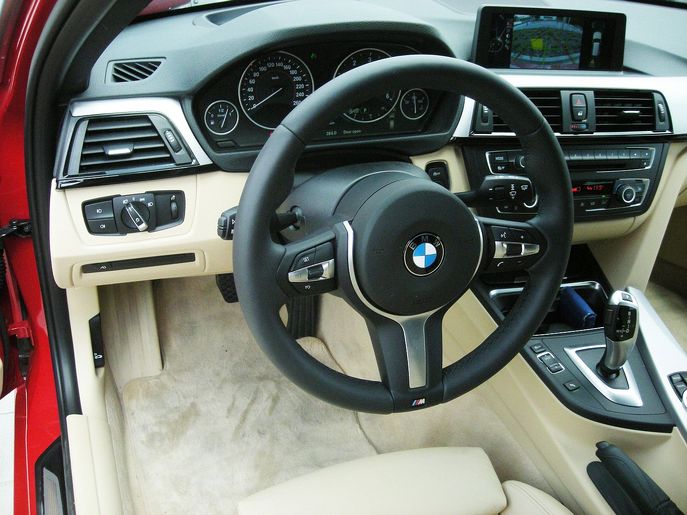 bmw-320d-x8322g.jpg