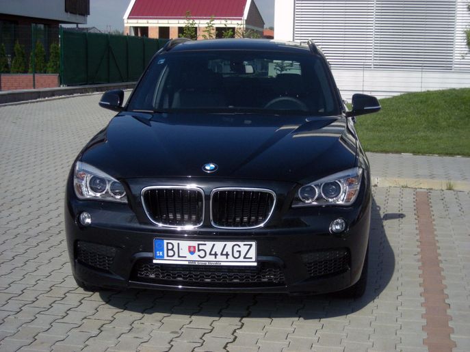 bmw-x1-drive9168g.jpg