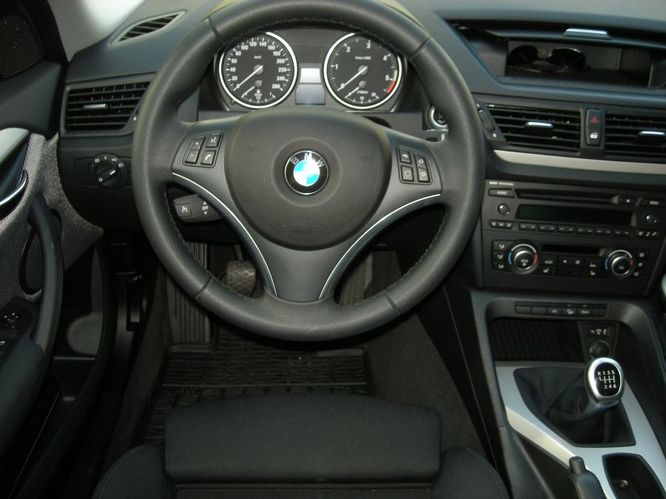 bmw-x1-n2512g.jpg