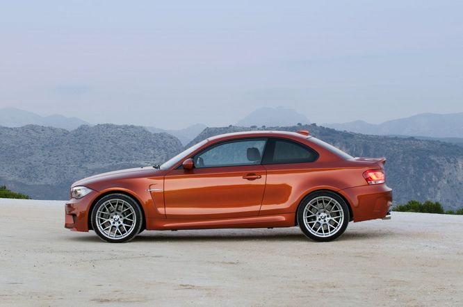 bmw1mcoupe69763g.jpg