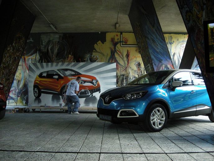 captur-8069g.jpg