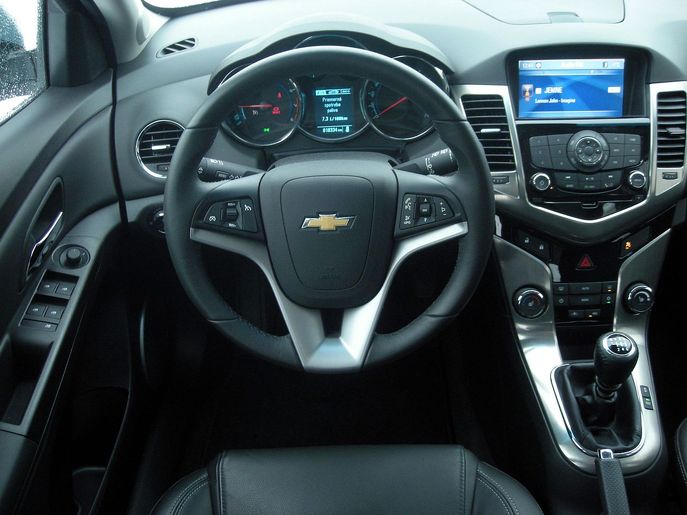 chevy-cruze-7576g.jpg