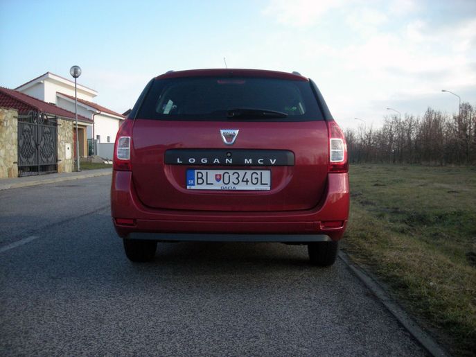 dacia-logan-mcv8917g.jpg