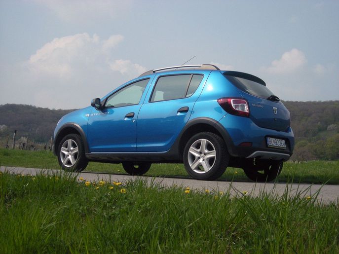 dacia-sandero-step7936g.jpg