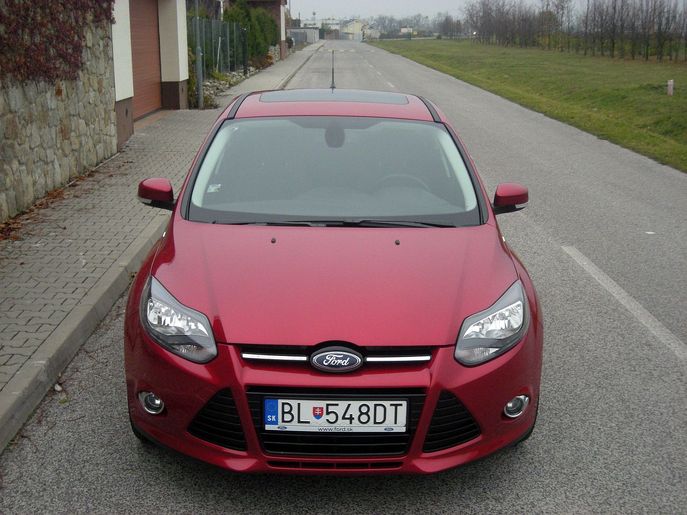 focus-ecoboost-7390g.jpg