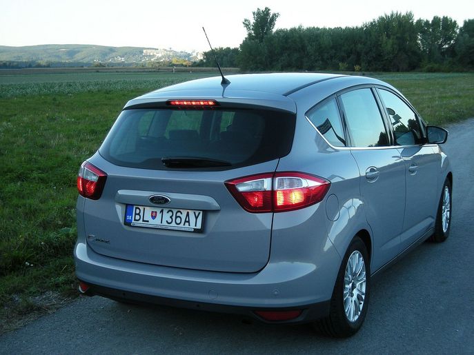 ford-c-max5744g.jpg