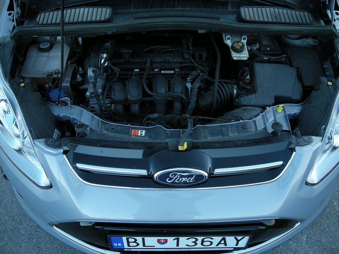 ford-c-max5751g.jpg