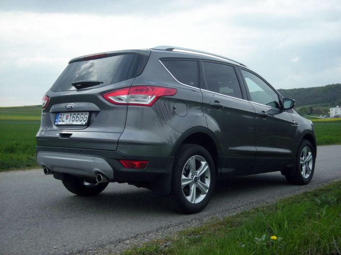 ford-kuga-9125g.jpg