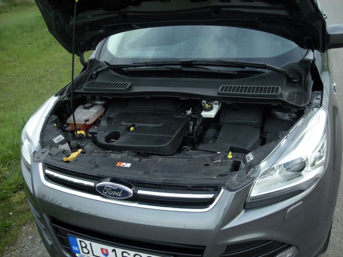 ford-kuga-9130g.jpg