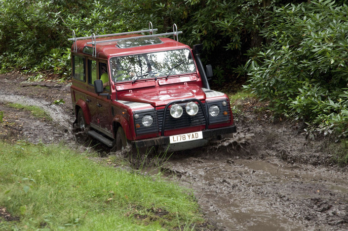 forest-drive-at-simply-land-rover.jpg