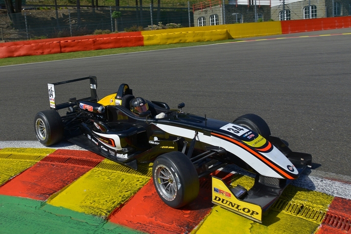 gonda-spa-01r.jpg