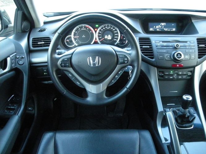 honda-acctourer4063g.jpg