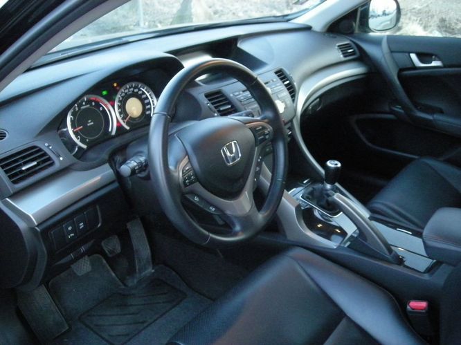 honda-acctourer4066g.jpg