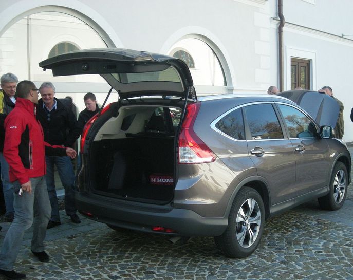 honda-cr-v-oponice7276g.jpg