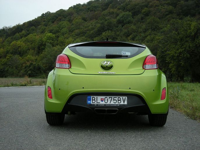 hy-veloster5756g.jpg