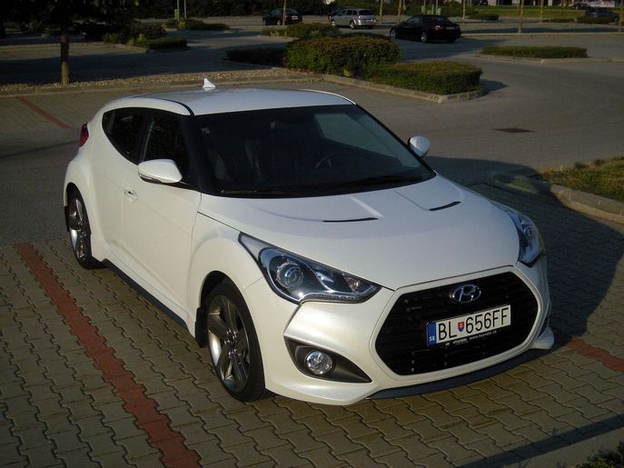 hyu-veloster-8263g.jpg