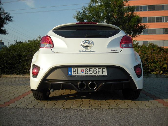 hyu-veloster-8273g.jpg