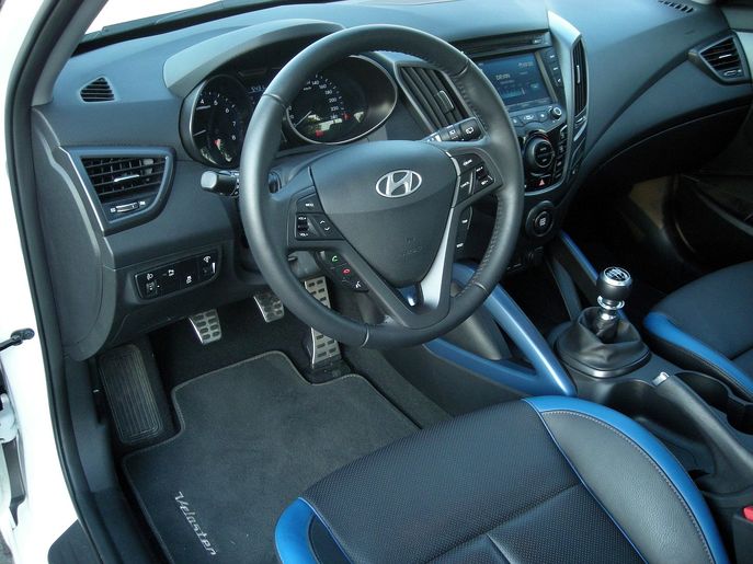 hyu-veloster-8277g.jpg