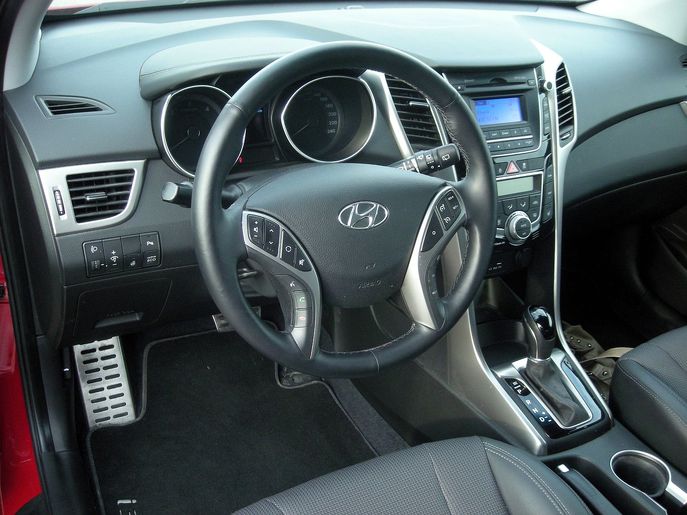 hyundai-i30-3d8041g.jpg