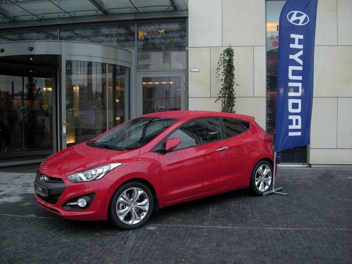 hyundai-i30-7553g.jpg