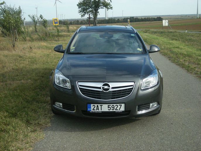 insignia-biturbo-kombi7202g.jpg