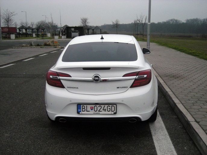 insignia-opc8830g.jpg