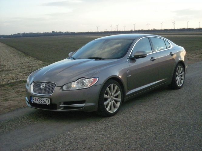 jaguar-xf3861g.jpg