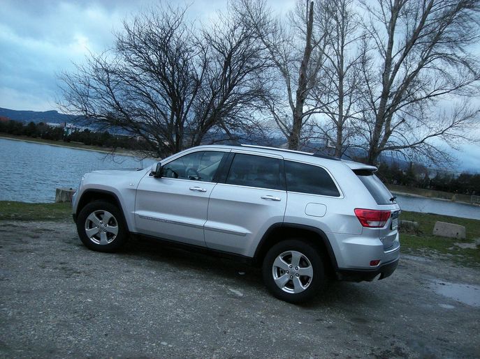 jeep-gr-cherokee6050g.jpg