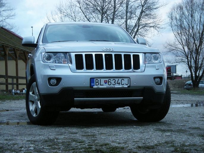 jeep-gr-cherokee6057g.jpg