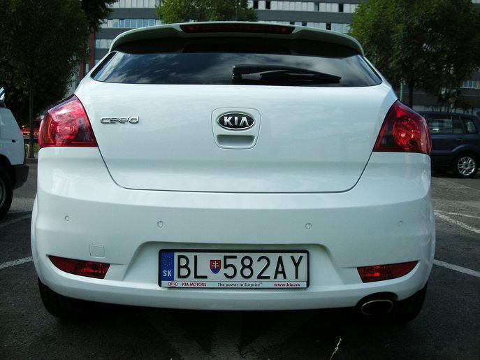 kia-ceed5280g.jpg