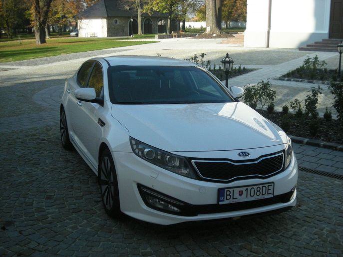 kia-optima-cn7283g.jpg