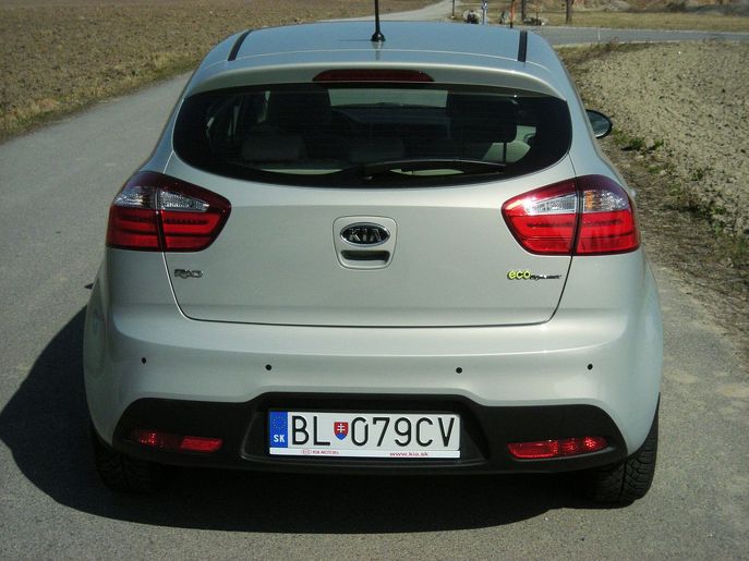 kia-rio6293gg.jpg