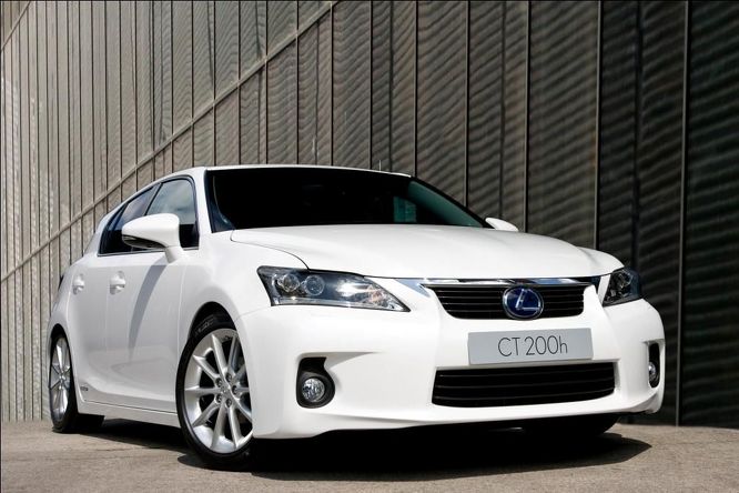 lexus-ct-200h-01g.jpg