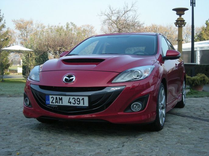 mazda3-face5879g.jpg