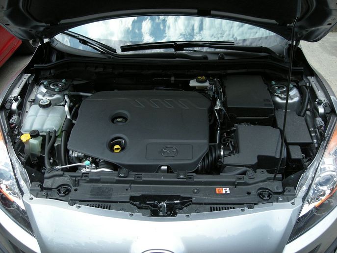 mazda3-sdn5225g.jpg