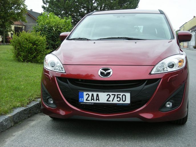 mazda5-5367g.jpg