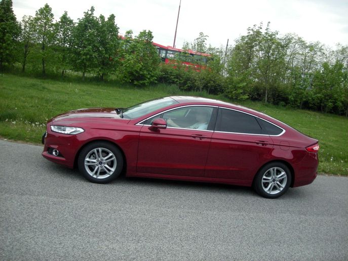 mondeo-181g.jpg