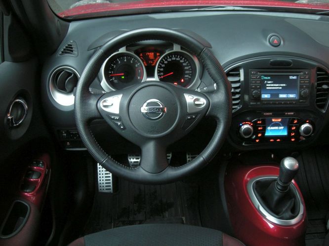 niss-juke4649g.jpg