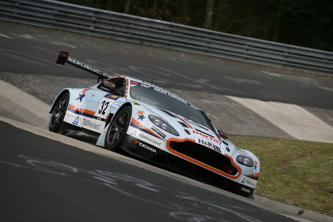 nurburgring-foto-young-driver-amr.jpg